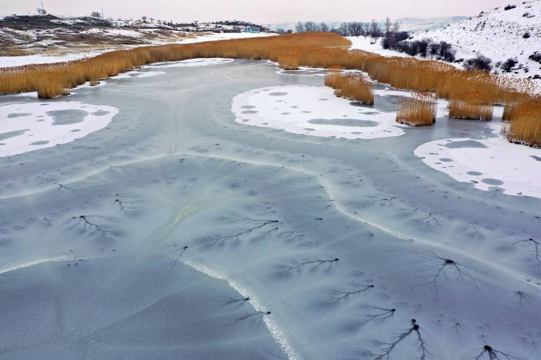 Hava buz kesince sanat eseri ortaya çıktı! Türkiye'nin dört bir yanından ziyaretçi geliyor 10